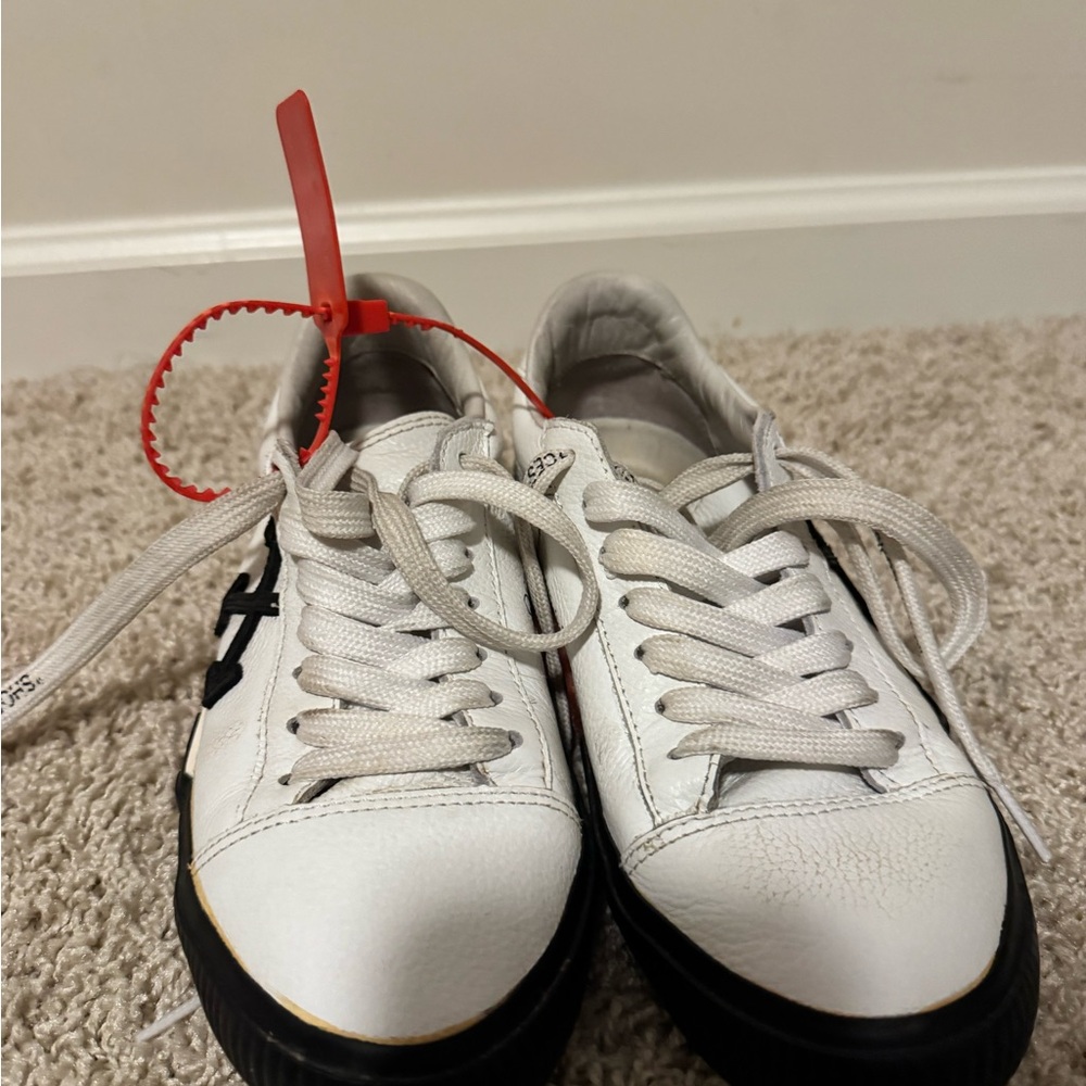 Authentic Pre-Loved Off-White Sneakers White and Black Sneakers with Red Tag